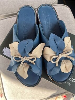 Spring Step Blue Leather Slip-On Sandals with Cream Bow